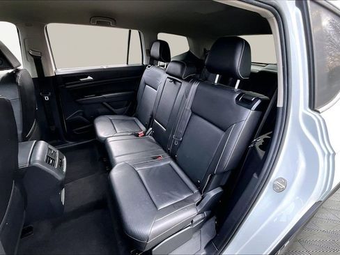 Used 2021 Volkswagen Atlas SE image 16