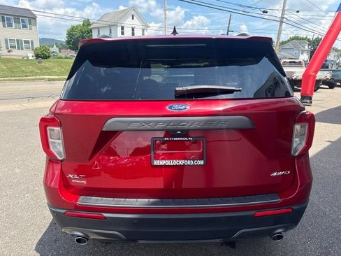 Certified 2024 Ford Explorer XLT w/ Equipment Group 202A AWD/4WD image 7