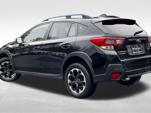 Used 2022 Subaru Crosstrek 2.0i Premium image 11