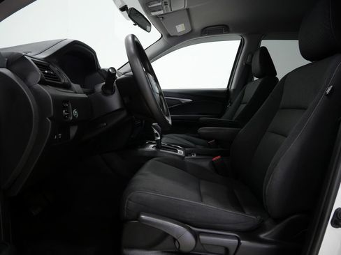 Used 2019 Honda Ridgeline Sport image 11