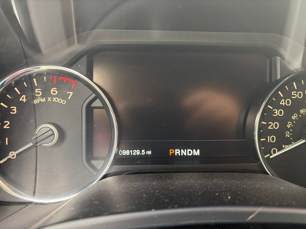 Used 2018 Ford F150 Lariat w/ Equipment Group 502A Luxury AWD/4WD image 9