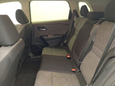 Used 2023 Nissan Rogue SV image 18