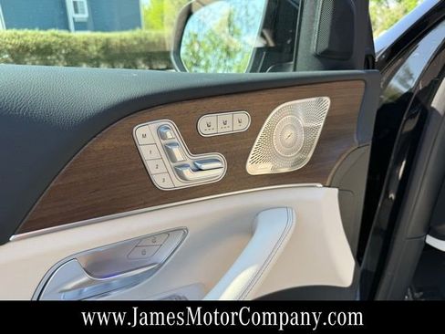 New 2026 Mercedes-Benz GLS 450 4MATIC image 11