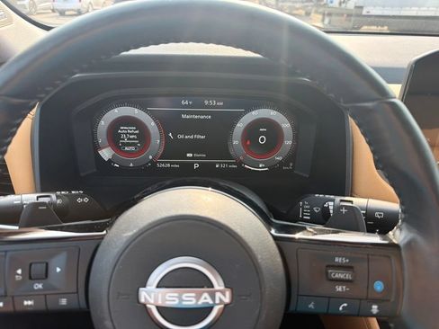 Used 2022 Nissan Rogue Platinum w/ Head-Up Display Package AWD/4WD image 11