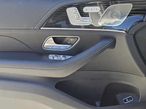 Used 2024 Mercedes-Benz GLE 450 4MATIC image 23