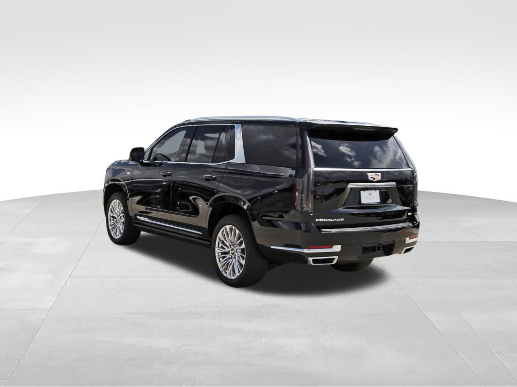 Used 2026 Cadillac Escalade Luxury AWD/4WD image 3