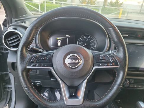 Used 2023 Nissan Kicks SR w/ SR Premium Package FWD image 16