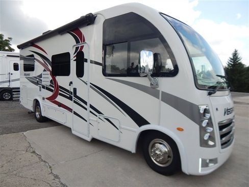 Used 2022 Ford E-350 and Econoline 350 Super Duty w/ A/C Prep Package RWD image 5