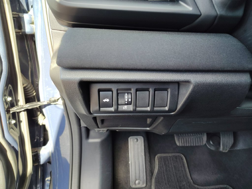 Used 2023 Subaru Legacy AWD/4WD image 18