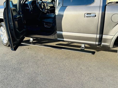 Used 2015 Ford F150 Platinum w/ Equipment Group 701A Luxury image 24