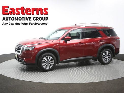 Used 2022 Nissan Pathfinder SL AWD/4WD image 57