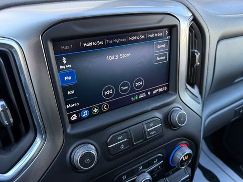 Used 2022 Chevrolet Silverado 1500 LT w/ Bed Protection Package AWD/4WD image 14