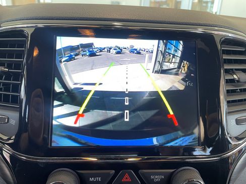 Used 2021 Jeep Grand Cherokee Laredo X image 29