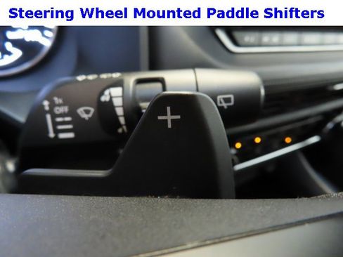 Used 2023 Nissan Rogue S image 22