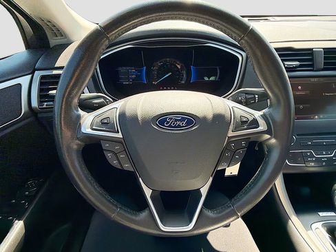 Used 2016 Ford Fusion Energi SE FWD image 11