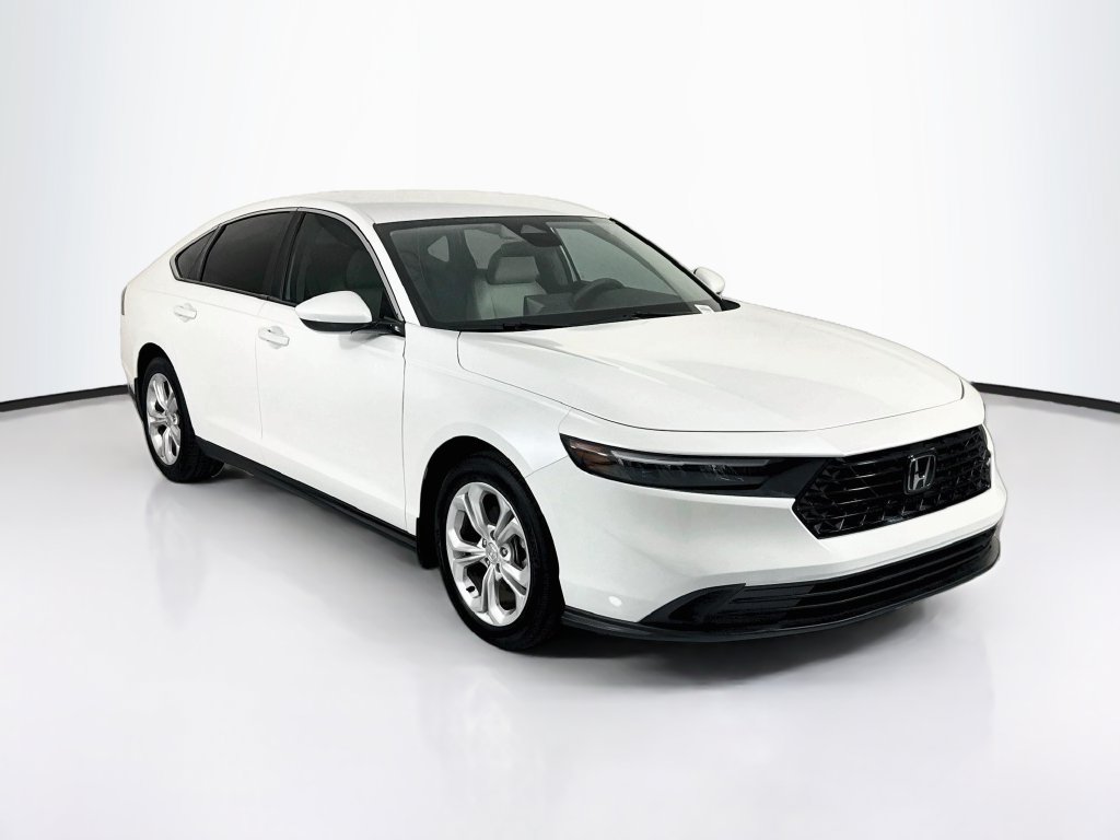 Certified 2024 Honda Accord LX image 3