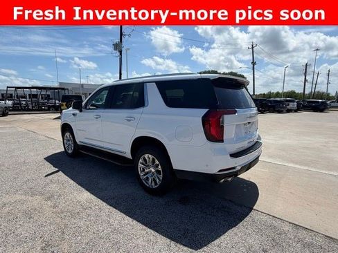 Used 2025 GMC Yukon Denali image 2