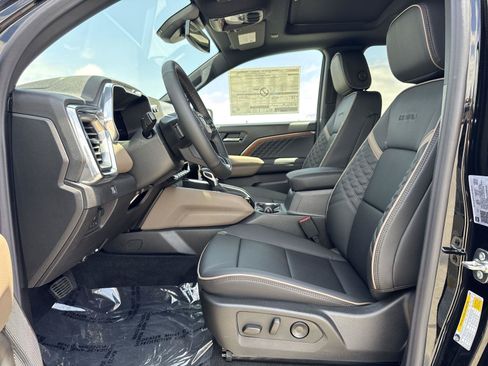 New 2026 GMC Canyon Denali w/ LPO, Denali Black Edition AWD/4WD image 21