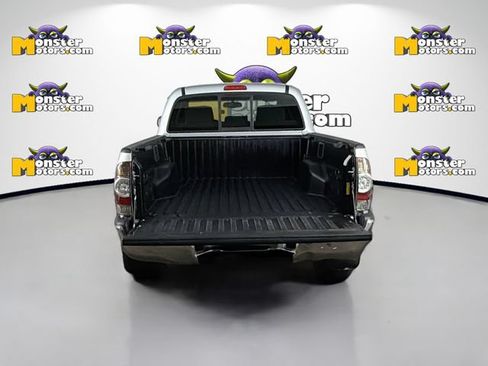 Used 2009 Toyota Tacoma 4x4 Double Cab w/ SR5 Pkg #2 image 25