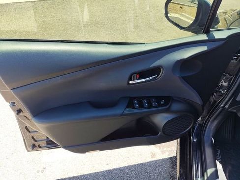 Used 2016 Toyota Prius Two FWD image 13