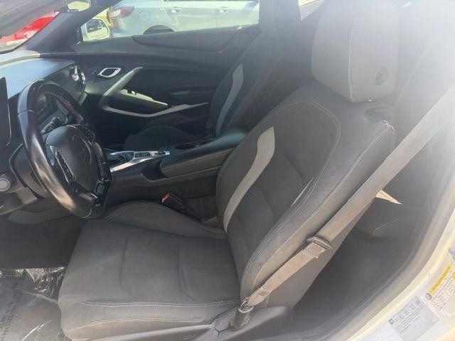 Used 2016 Chevrolet Camaro LT RWD image 12