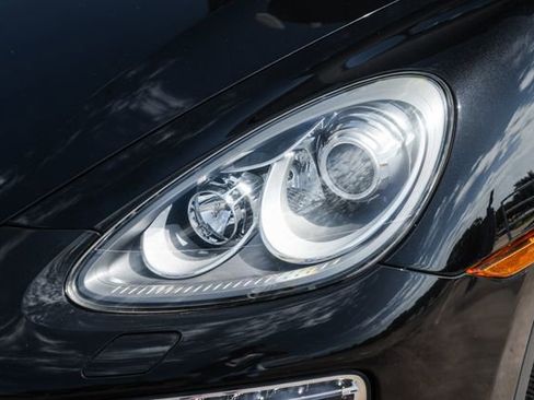 Used 2012 Porsche Cayenne image 56