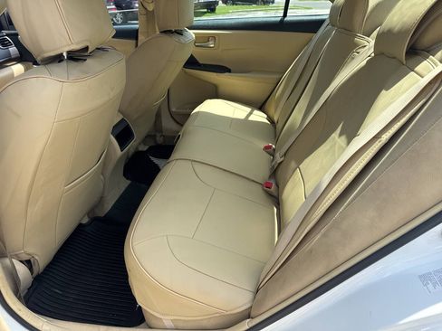 Used 2017 Toyota Camry LE FWD image 16