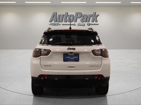 Used 2025 Jeep Compass Limited w/ Elite Group AWD/4WD image 8