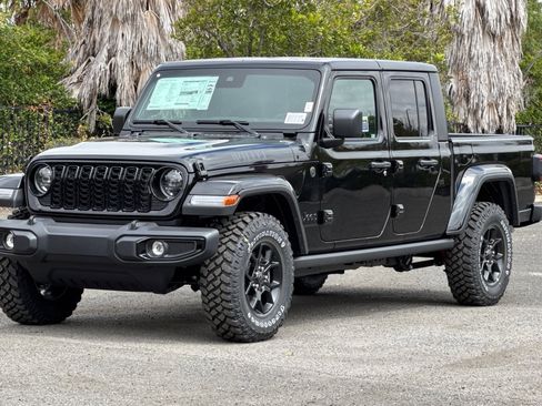 New 2025 Jeep Gladiator Willys image 7