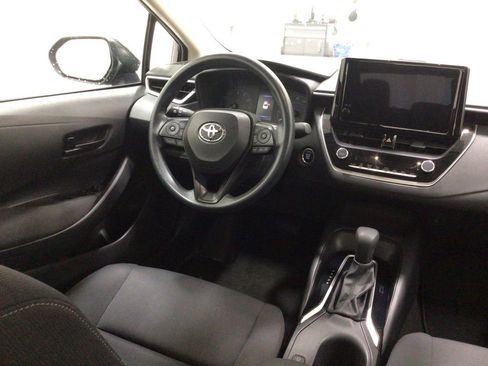 Used 2024 Toyota Corolla LE w/ LE Convenience Package image 14
