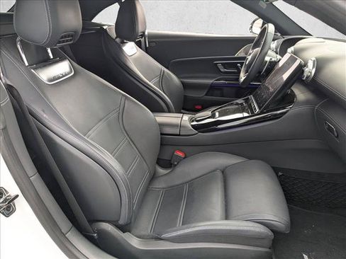 Used 2024 Mercedes-Benz SL 43 AMG image 16