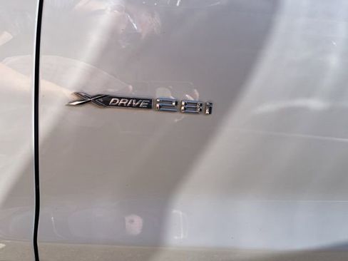 Used 2011 BMW X3 xDrive28i image 10