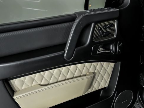 Used 2018 Mercedes-Benz G 65 AMG 4MATIC image 13