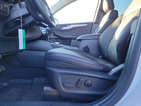 New 2026 Ford Escape Platinum w/ Premium Technology Package image 17