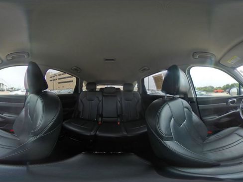 Used 2024 Kia Sorento S FWD image 45