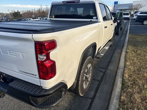 Certified 2025 Chevrolet Silverado 2500 Custom w/ Custom Value Package image 8
