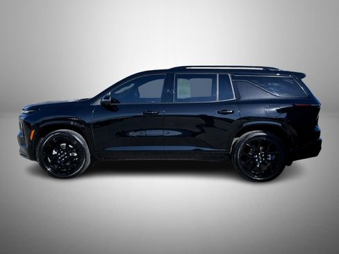 Used 2025 Chevrolet Traverse RS w/ LPO, Floor Liner Package image 8