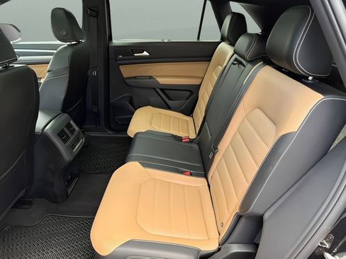 Used 2023 Volkswagen Atlas Cross Sport SEL Premium R-Line AWD/4WD image 20