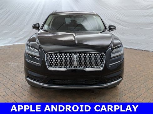 Used 2023 Lincoln Nautilus AWD w/ Premium Package image 2