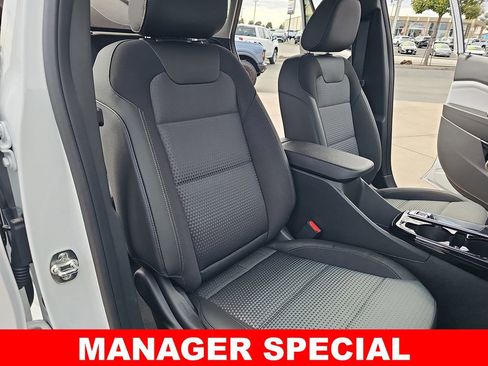 New 2026 Chevrolet Trax LT w/ Driver Confidence Package image 10