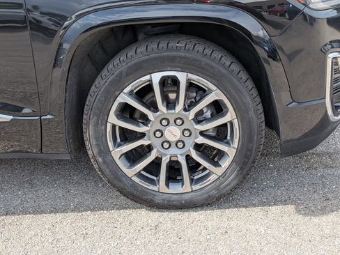 Used 2023 GMC Acadia Denali AWD/4WD image 11