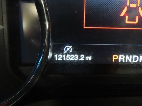 Used 2020 Ford F150 Lariat w/ Equipment Group 502A Luxury image 12