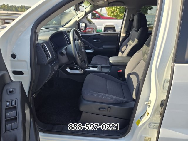 Used 2022 Nissan Frontier SV AWD/4WD image 10