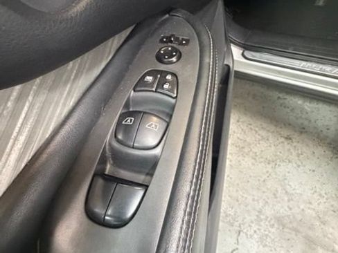 Used 2015 Nissan Murano S w/ Navigation Package AWD/4WD image 22