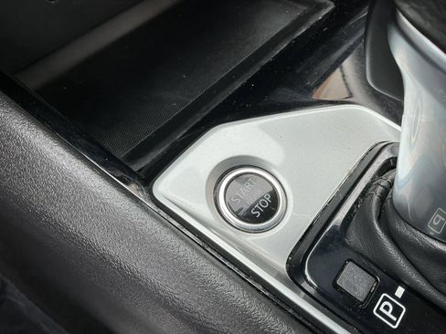 Used 2024 Nissan Altima 2.5 SV FWD image 22
