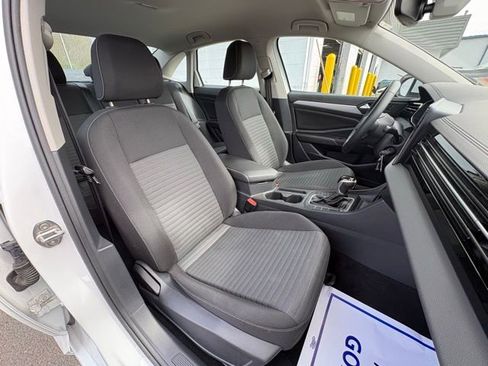 Used 2025 Volkswagen Jetta S FWD image 25