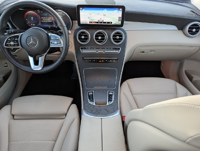 Used 2023 Mercedes-Benz GLC 300 4MATIC Coupe image 10