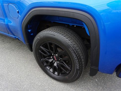 Used 2023 GMC Sierra 1500 Elevation image 9