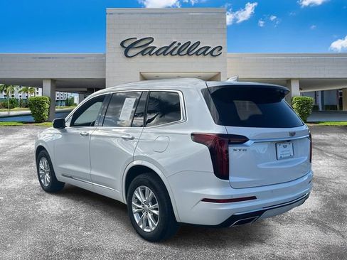 Certified 2025 Cadillac XT6 Luxury image 5