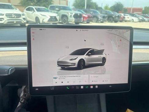 Used 2023 Tesla Model 3 Standard Range RWD image 9